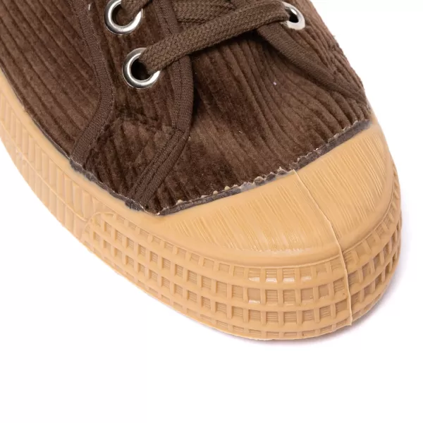 Specials X MJ Novesta X Mj: Brown "Star Master Corduroy" Sneaker