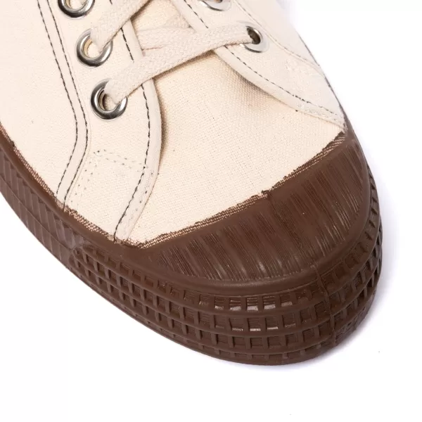 Specials X MJ Novesta X Mj: Natural "Star Master Bicolor" Sneakers