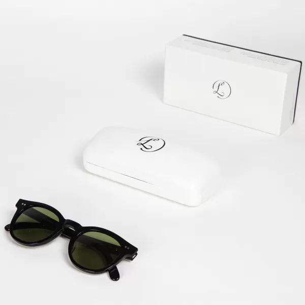Lunettes Kollektion Sunglasses In Black "Noblesse Oblige"